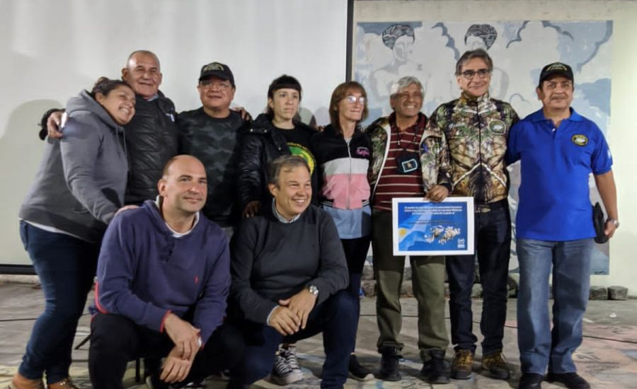 Cascallares compartió una jornada con veteranos de Malvinas y estudiantes de una escuela de Mármol